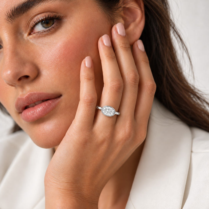 The Horizon in white gold, wearing