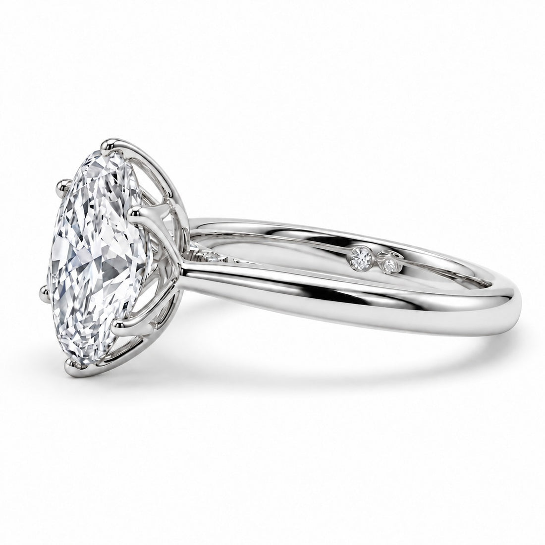 The Lotus Lace in 14K white gold, angle view