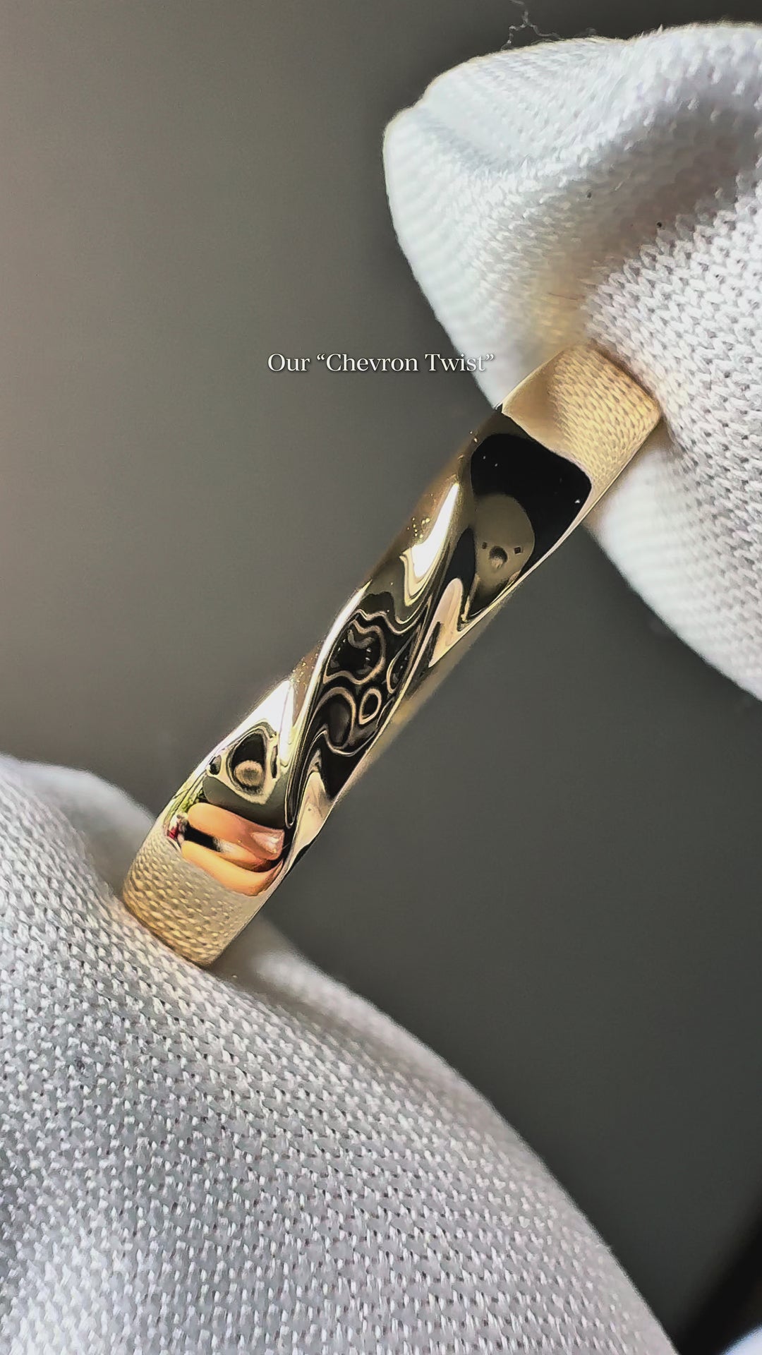 The Chevron Twist — 3mm Solid Gold Wedding Band