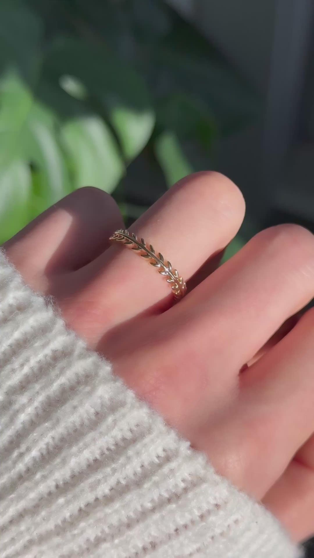 The Laurel — 3.5mm Solid Gold/Platinum Wedding Band