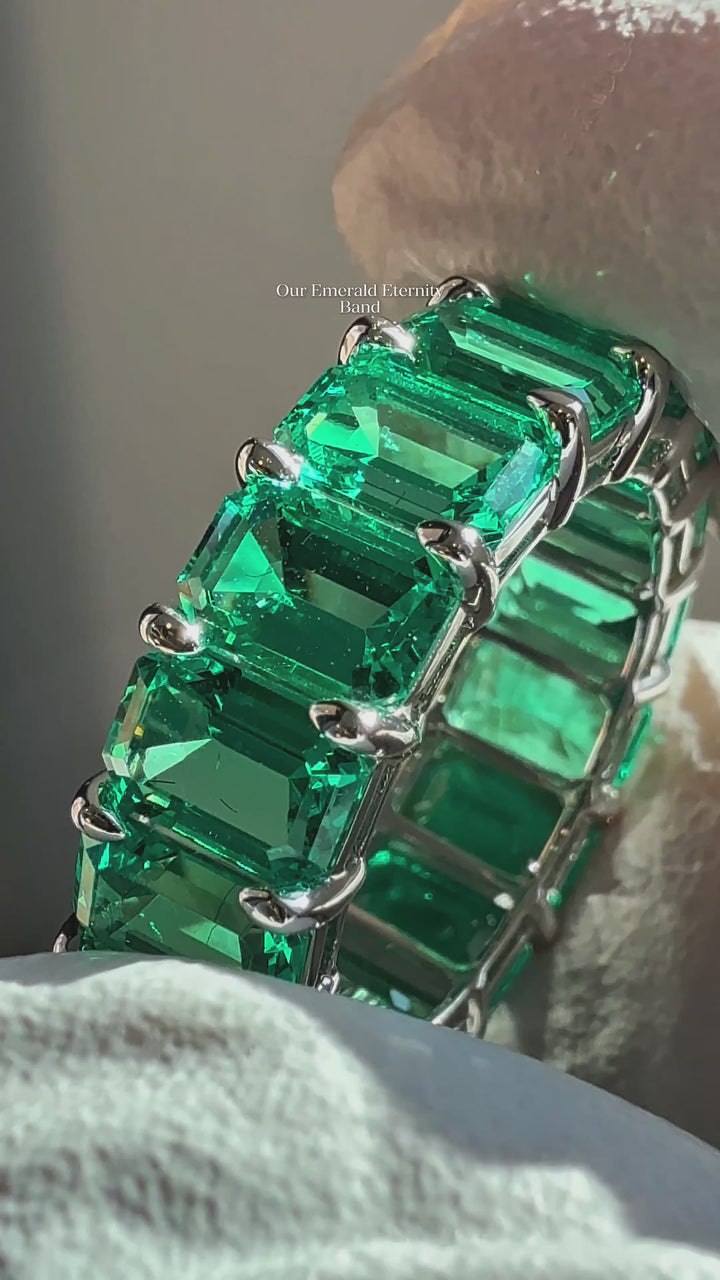 Colombian Emerald Eternity Band (6mm, 8.8ctw)