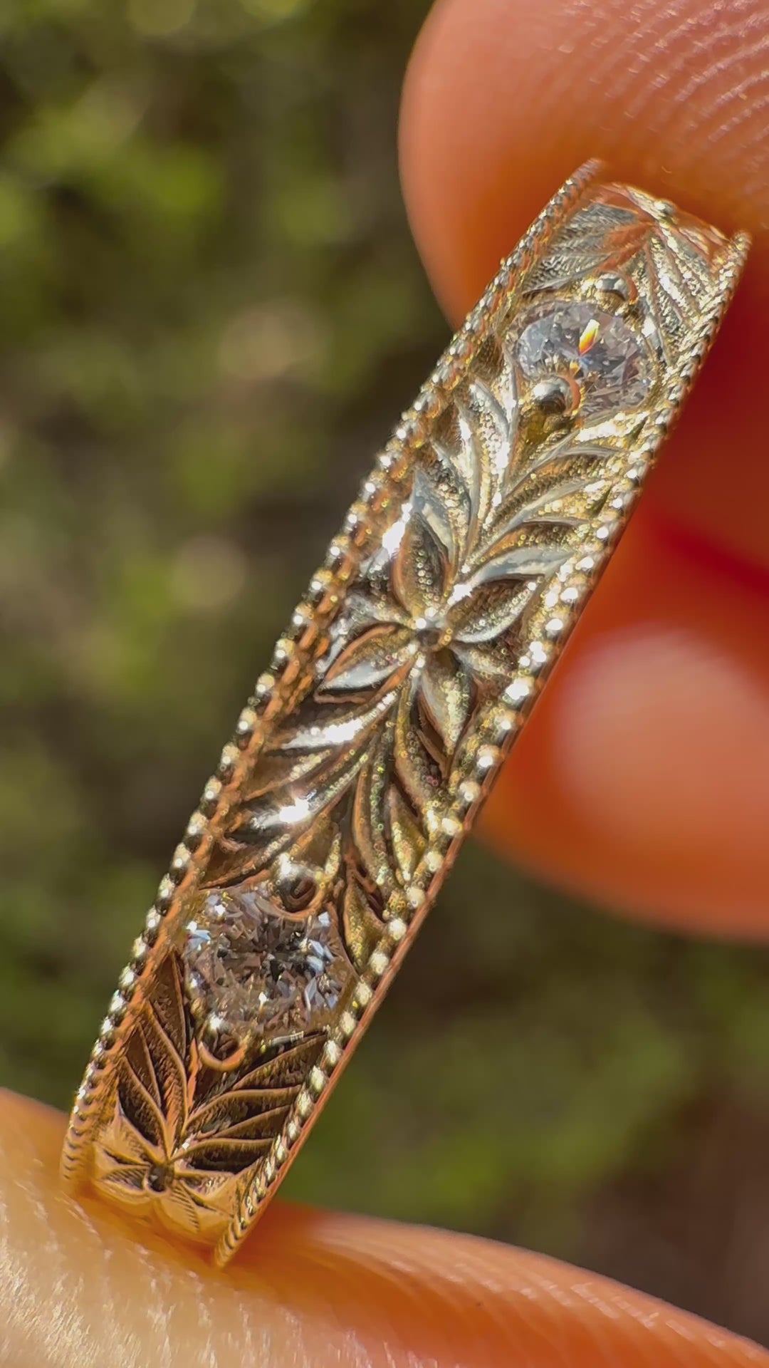 Hand-Carved Diamond Vintage Band (3mm)