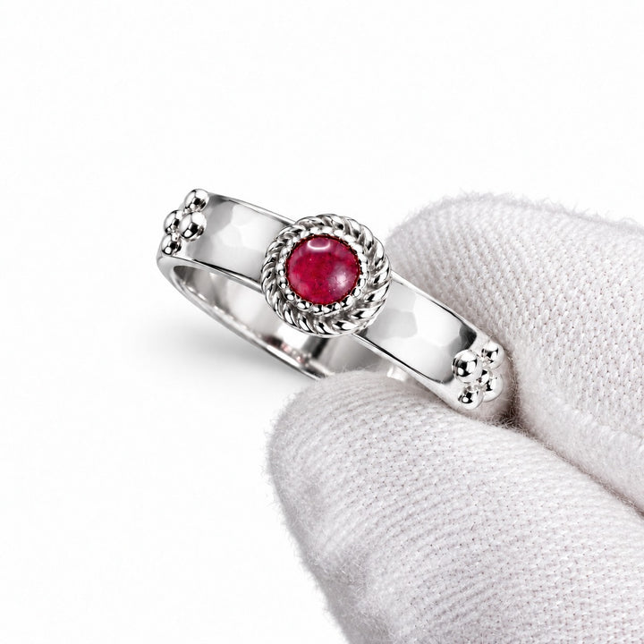 Calcifer’s Bond — Ruby/Sapphire Band, 3.5mm in sterling silver, ruby, detail view