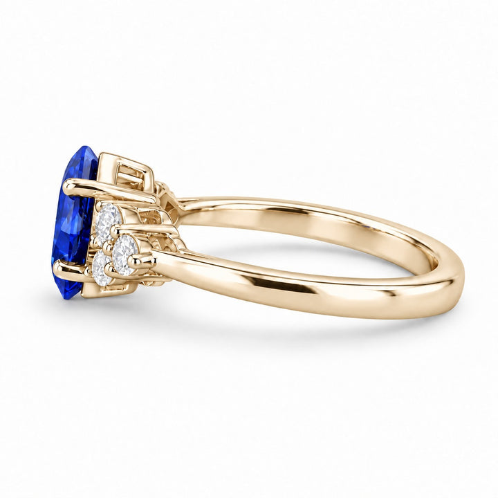 The Vesper princess lab sapphire ring in 14K yellow gold, side view