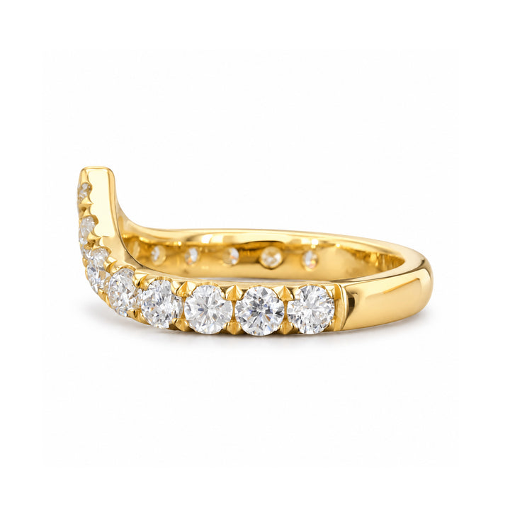 0.80ctw Diamond Chevron Stacking Band (1.8mm) in 14K yellow gold, side view