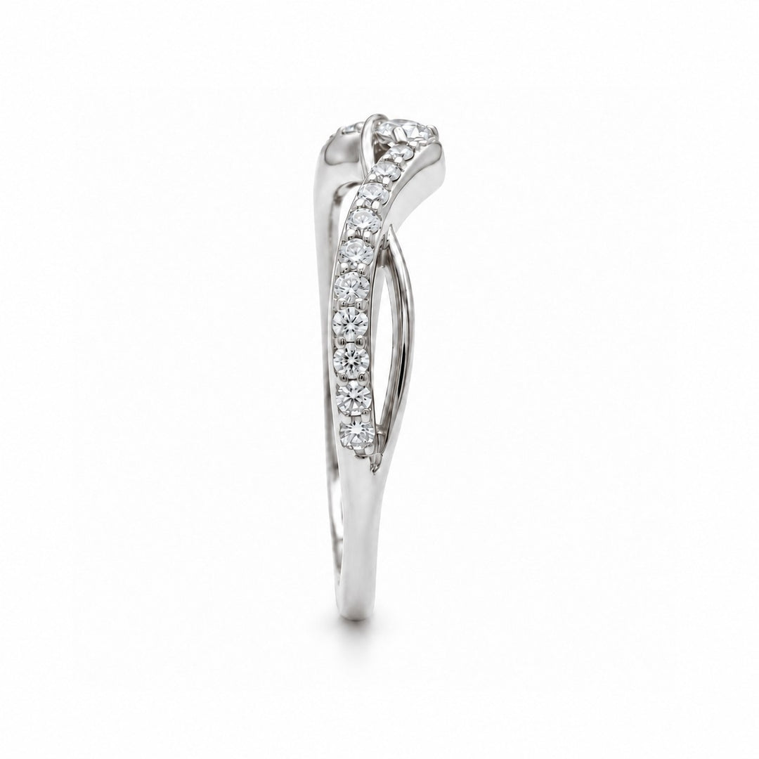 The Chevron Twist — 1.5mm Diamond Wedding Band (0.25ctw) side view in 14K White Gold